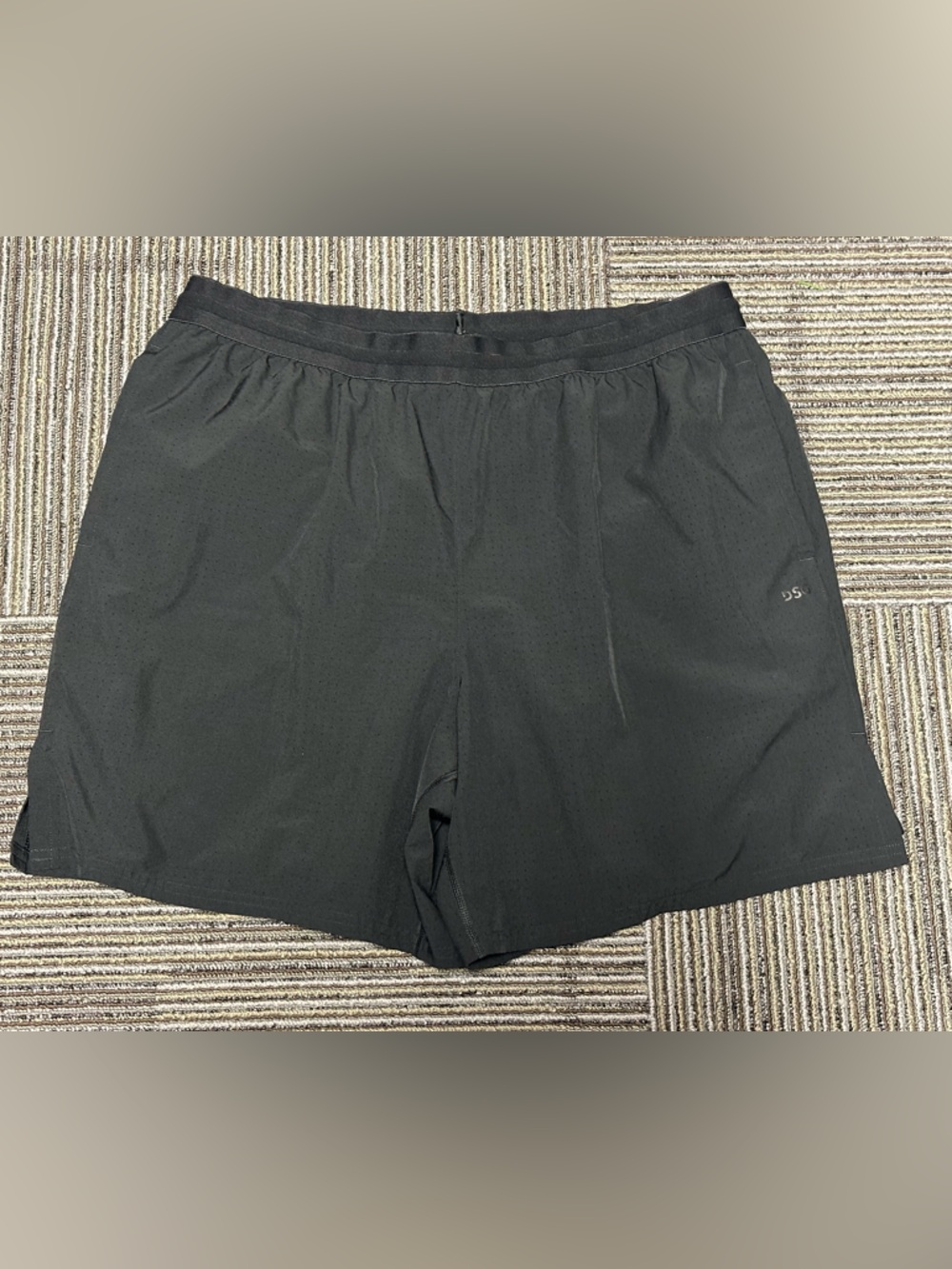 Men’s Dick’s Sporting Goods extra large athletic shorts with two pockets black
